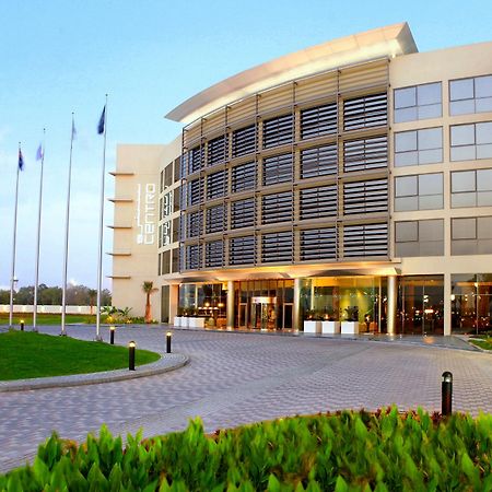 Centro Sharjah - by Rotana Hotel Bagian luar foto