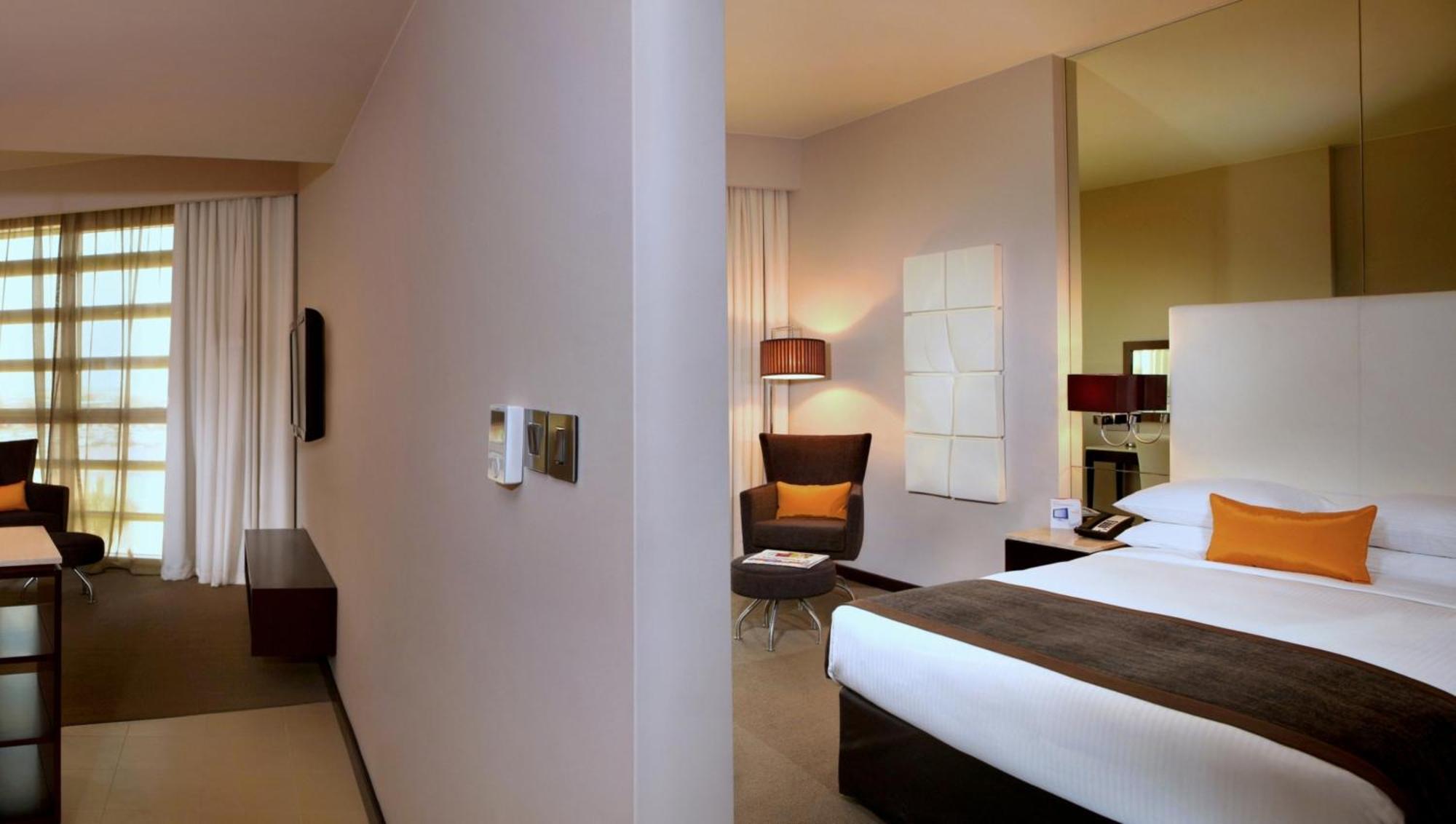 Centro Sharjah - by Rotana Hotel Bagian luar foto